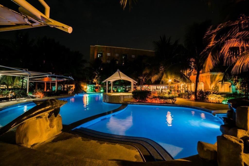 Moonbay Marina The Villas Олонгапо Екстериор снимка
