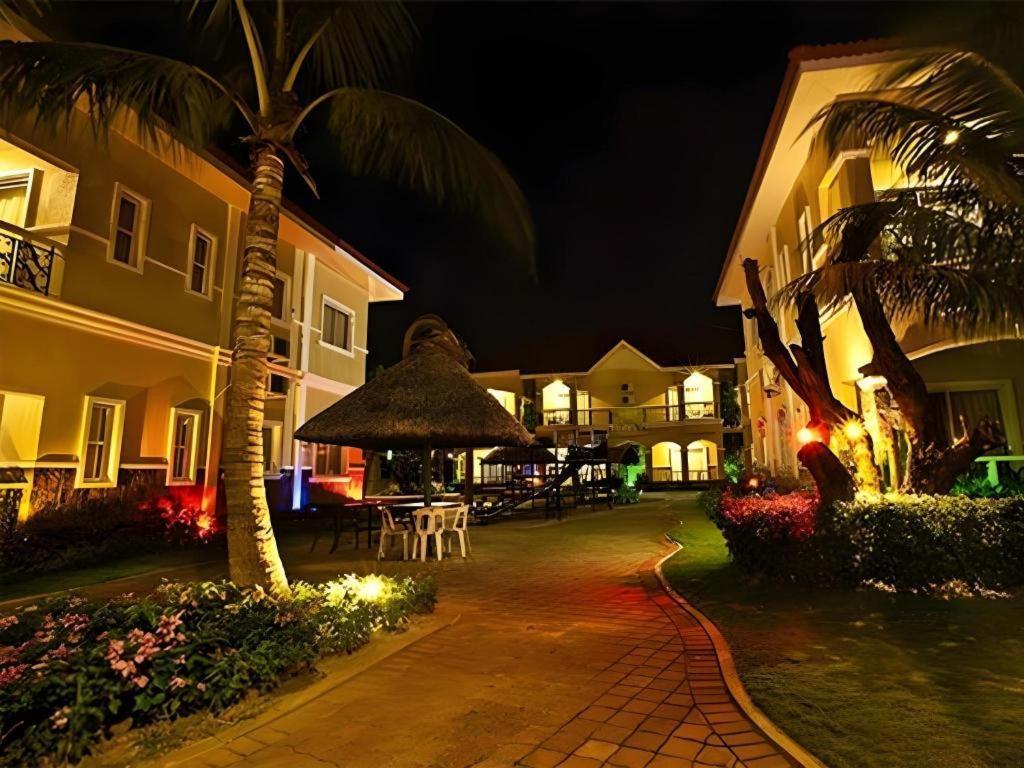 Moonbay Marina The Villas Олонгапо Екстериор снимка