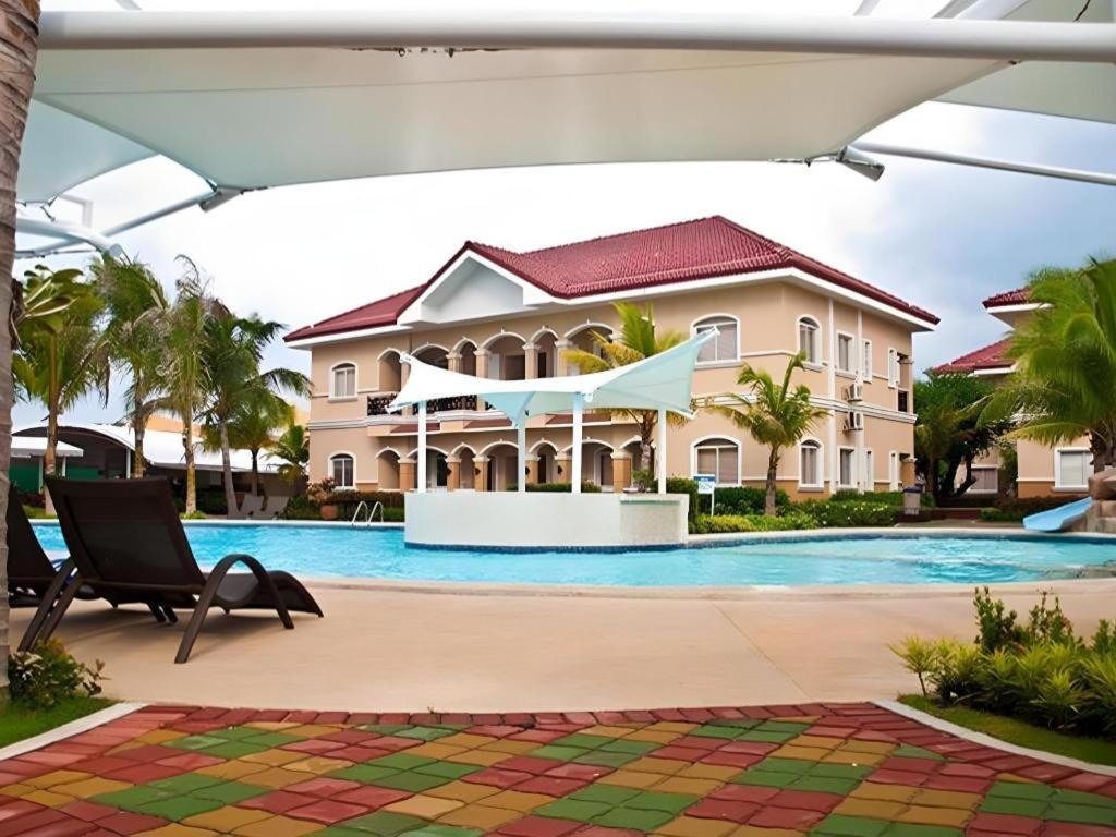 Moonbay Marina The Villas Олонгапо Екстериор снимка