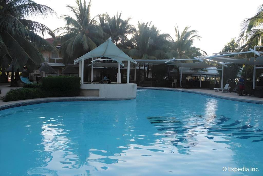 Moonbay Marina The Villas Олонгапо Екстериор снимка