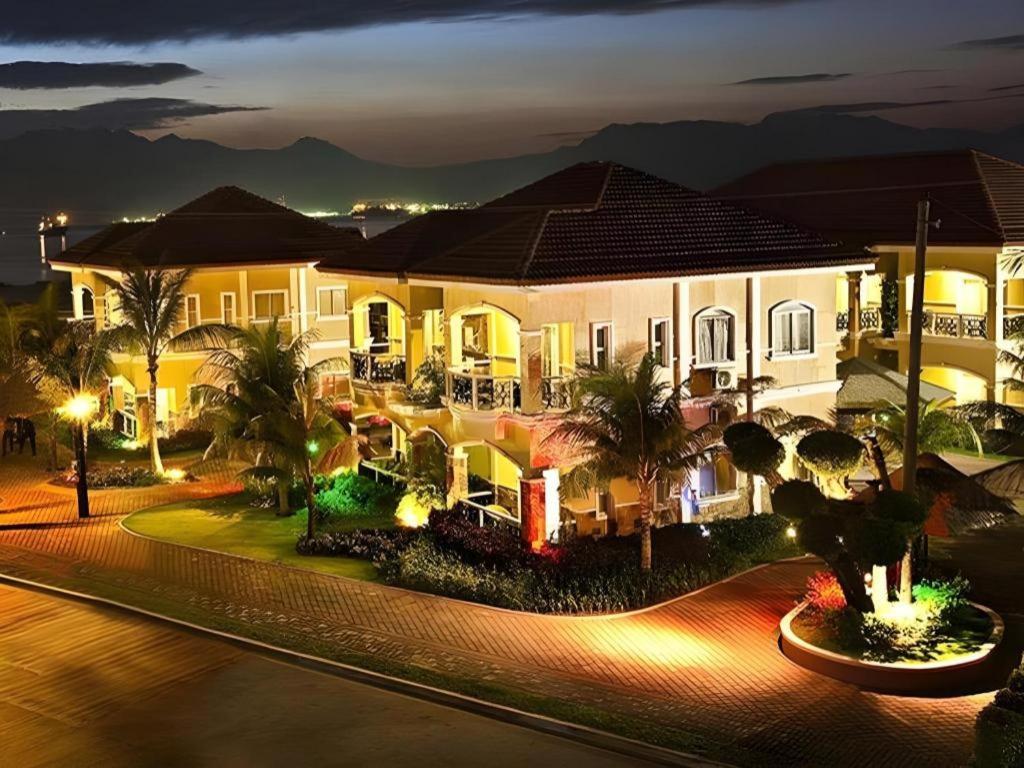 Moonbay Marina The Villas Олонгапо Екстериор снимка