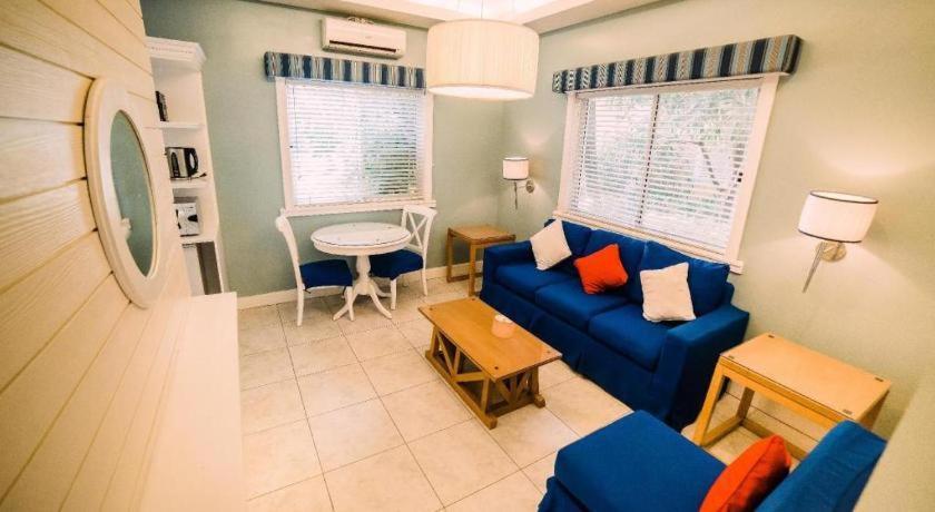 Moonbay Marina The Villas Олонгапо Екстериор снимка